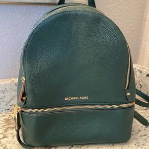 Michael Kors rhea zip racing green medium backpack